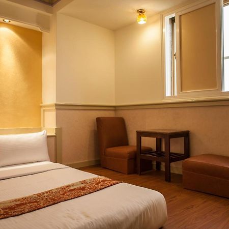 Good Hotel Fengyuan Bagian luar foto