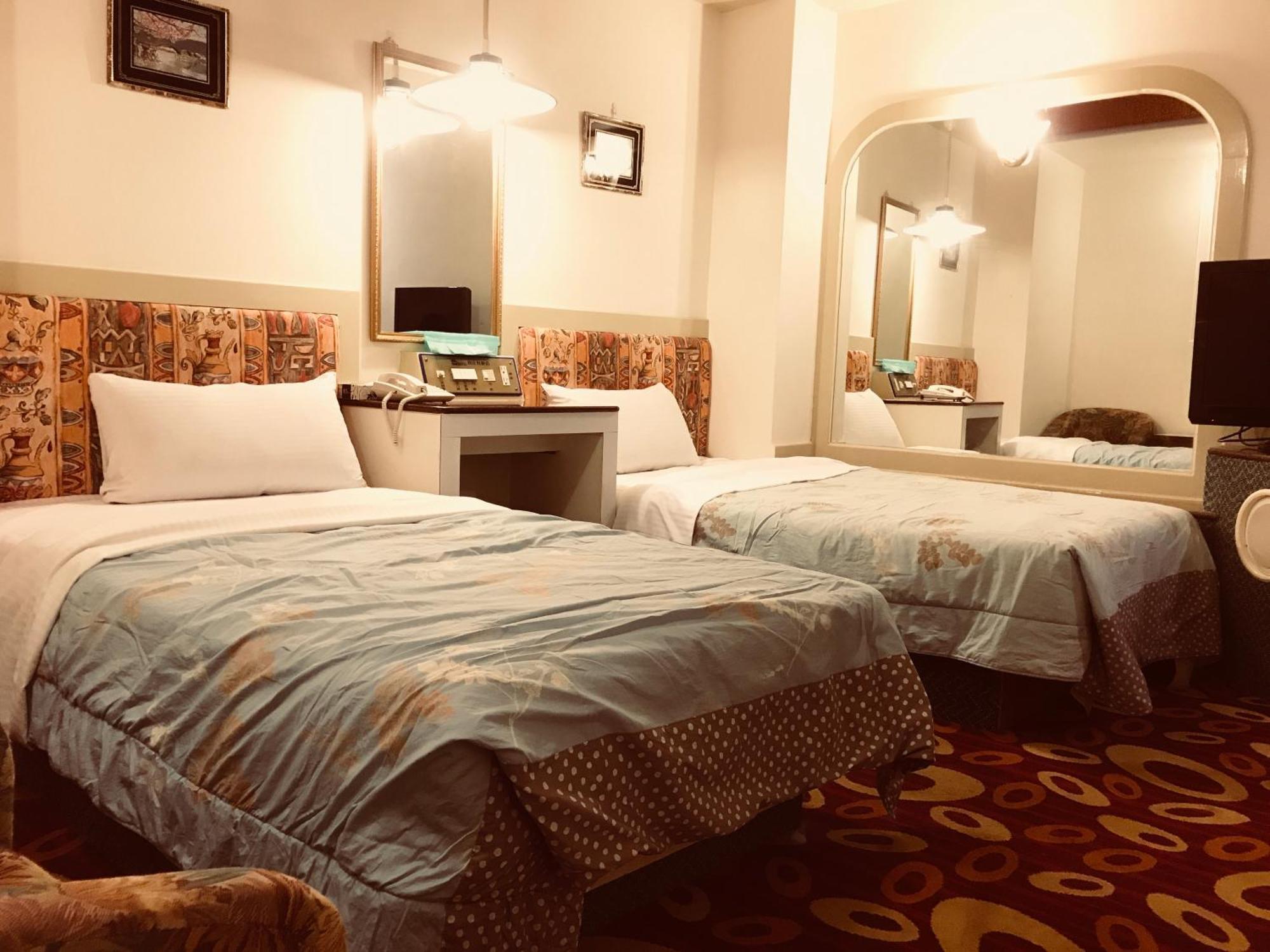 Good Hotel Fengyuan Bagian luar foto