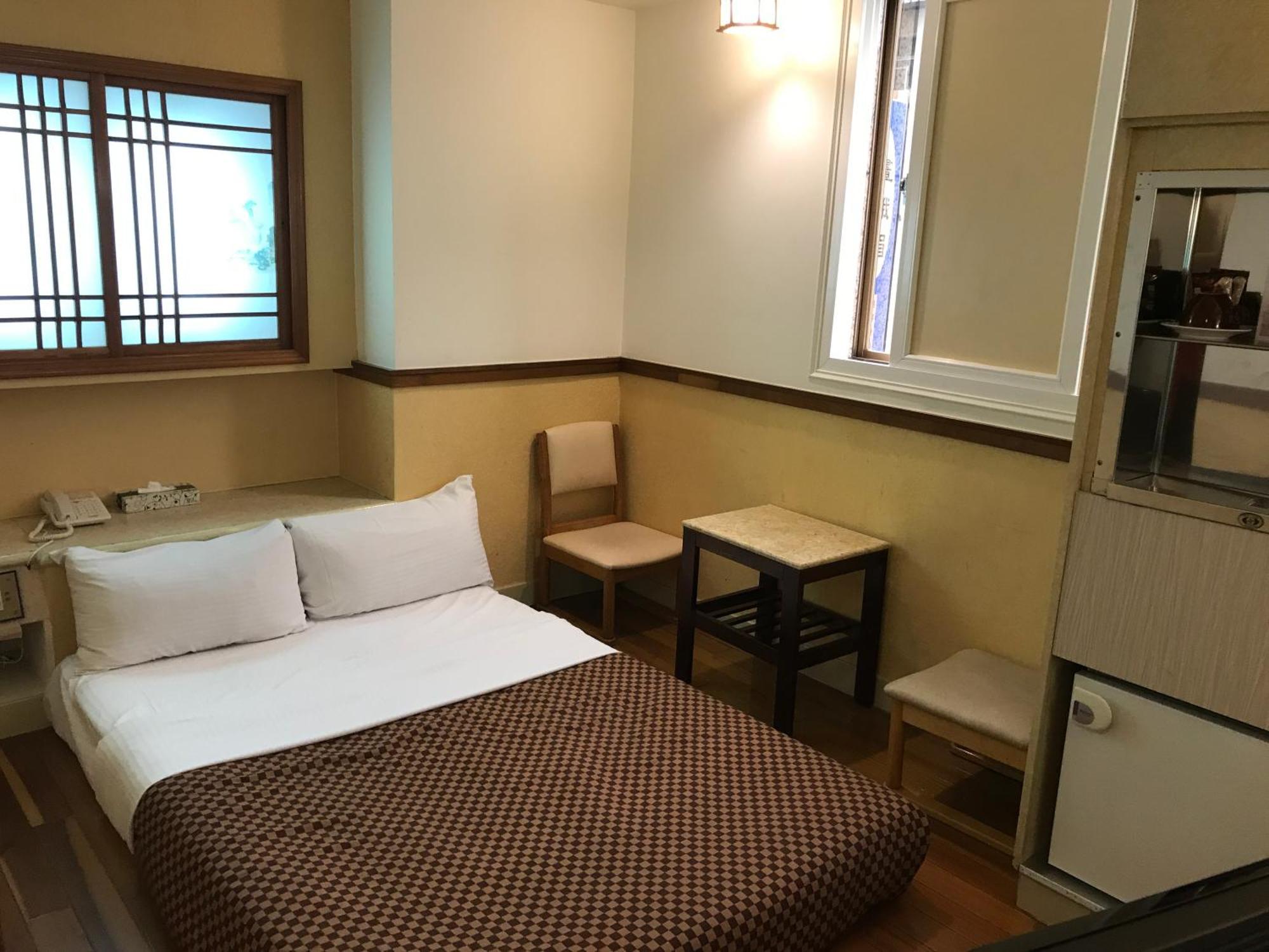 Good Hotel Fengyuan Bagian luar foto