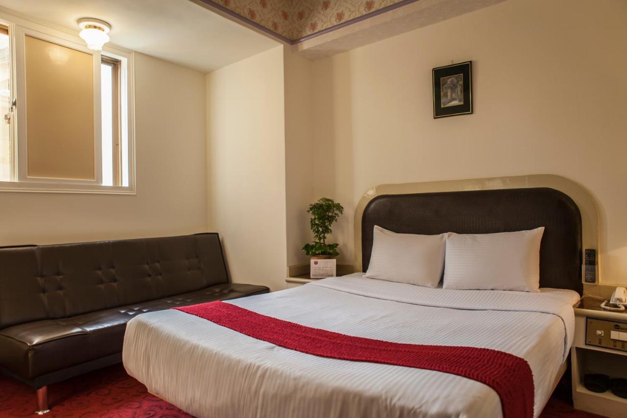 Good Hotel Fengyuan Bagian luar foto