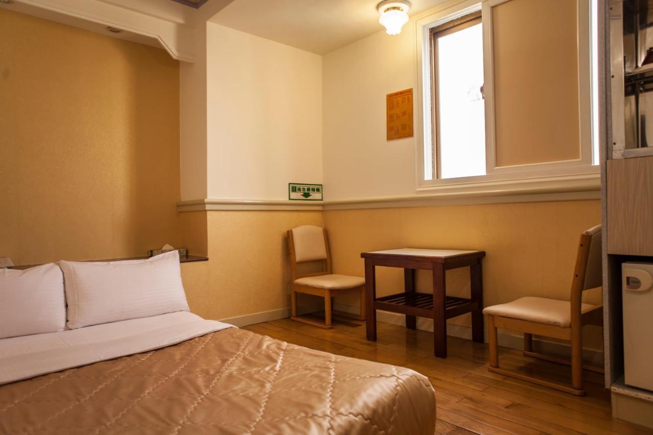 Good Hotel Fengyuan Bagian luar foto